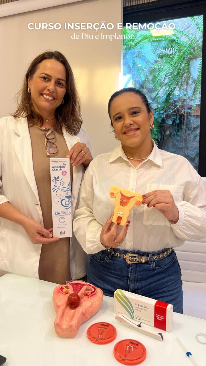 Enfermeiras obstetras facilitadoras do curso de habilitação em DIU e Implante Subdérmico